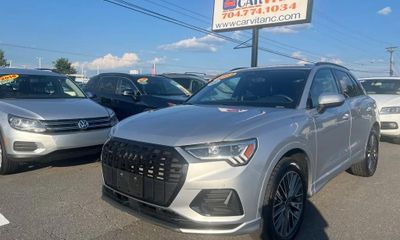 2023 Audi Q3 Quattro Premium
