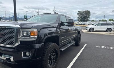 2015 GMC Sierra Denali