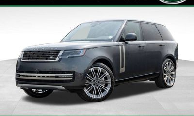 2025 Land Rover Range SE