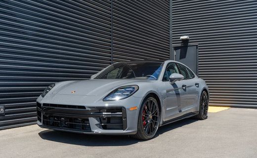 2026 Porsche Panamera GTS