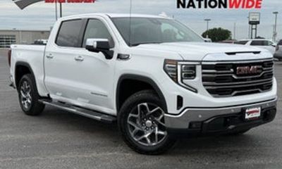 2026 GMC Sierra SLT