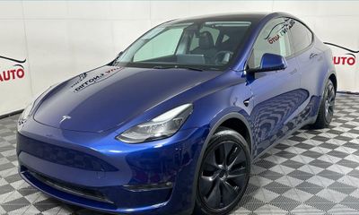 2024 Tesla Model Y Long Range Dual