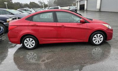 2017 Hyundai Accent SE Base