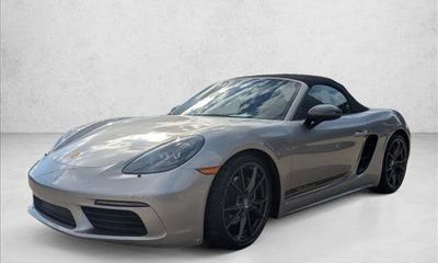 2022 Porsche 718 Boxster T