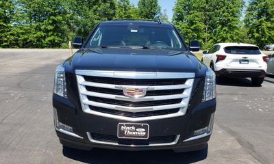 2016 Cadillac Escalade Luxury