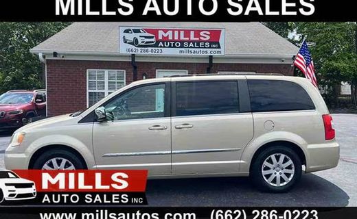 2011 Chrysler Town AND Country RT