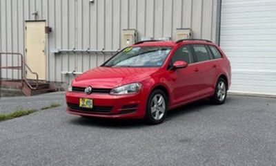 2015 Volkswagen Golf Sportwagen 1 8T TDI