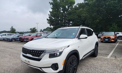 2022 Kia Seltos S Nightfall Edition
