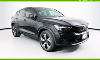 2023 Volvo C40 Plus Dark
