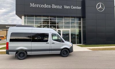 2025 Mercedes-Benz Sprinter 907 VS30 Passenger