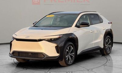 2024 Toyota BZ4X XLE