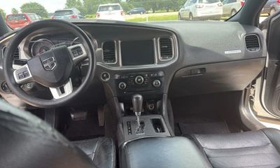 2011 Dodge Charger SE