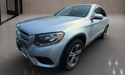 2017 Mercedes-Benz GLC-Class GLC300