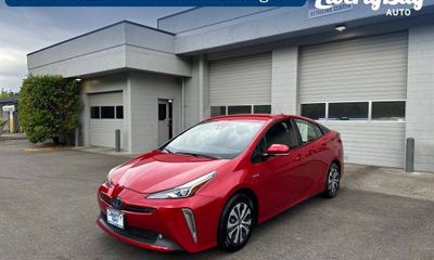 2019 Toyota Prius LE XLE