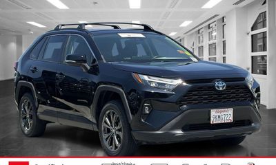 2024 Toyota RAV4 XLE Premium