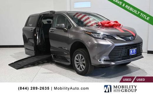 2021 Toyota Sienna XLE