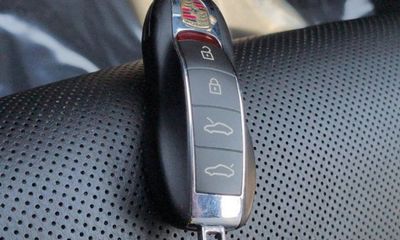 2021 Porsche 718 Cayman T