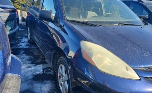 2006 Toyota Sienna LE