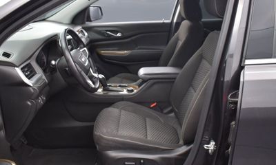 2019 GMC Acadia SLE 2