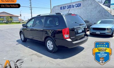 2012 Kia Sedona GL