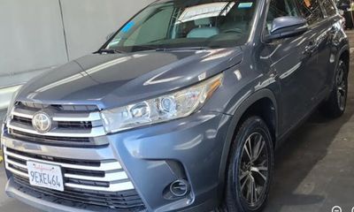 2017 Toyota Highlander LE