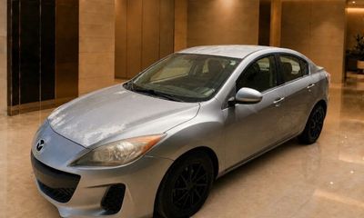 2013 Mazda MAZDA3 SV Base