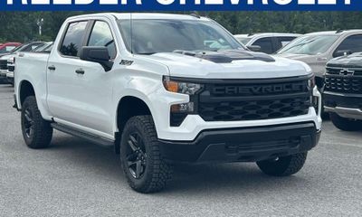 2026 Chevrolet Silverado Trail Boss Custom