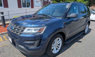 2017 Ford Explorer Base