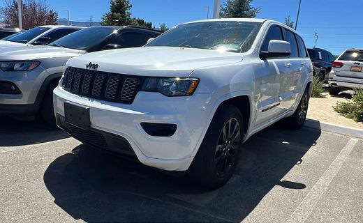 2019 Jeep Grand Cherokee Laredo