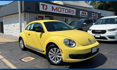 2015 Volkswagen Beetle 18T Classic