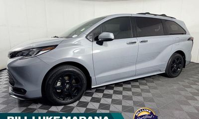 2025 Toyota Sienna XSE