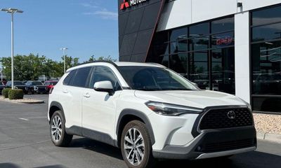2022 Toyota Corolla Cross XLE