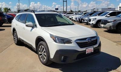 2022 Subaru Outback Premium