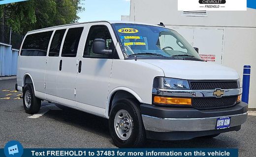 2025 Chevrolet Express LT EXT