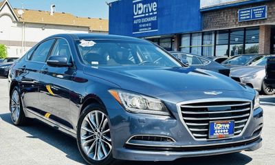 2015 Hyundai Genesis 38