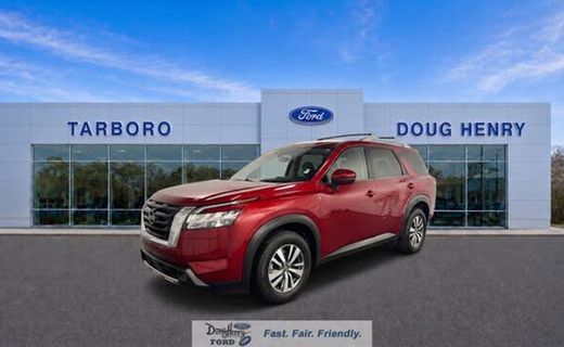 2023 Nissan Pathfinder SL