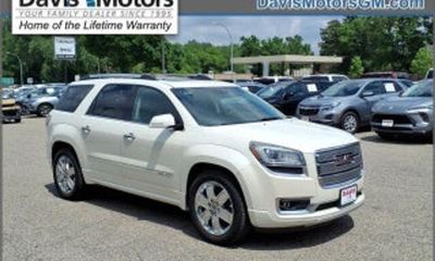 2011 GMC Acadia SLE 1