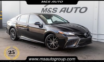 2022 Toyota Camry SE