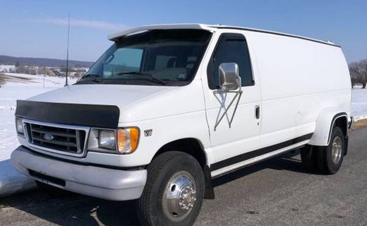 2002 Ford E-350 Super Duty