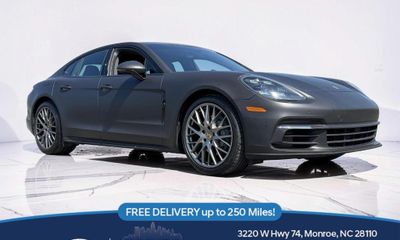 2018 Porsche Panamera 4S
