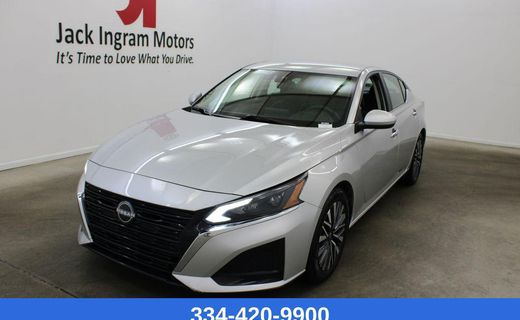 2024 Nissan Altima SV