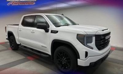 2024 GMC Sierra Elevation