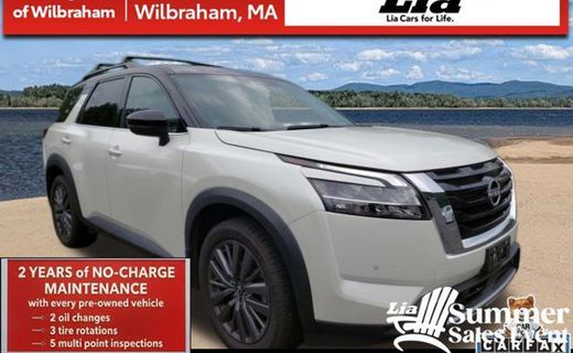 2023 Nissan Pathfinder SL