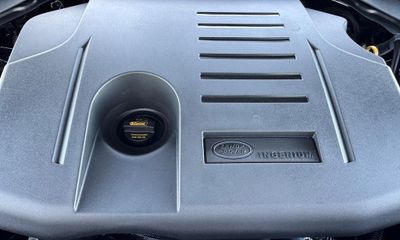 2026 Land Rover Range SE