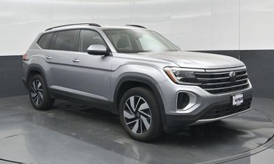 2025 Volkswagen Atlas SE