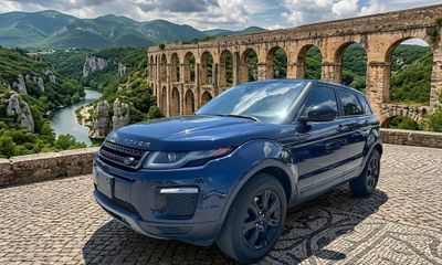 2019 Land Rover Range Evoque SE Premium
