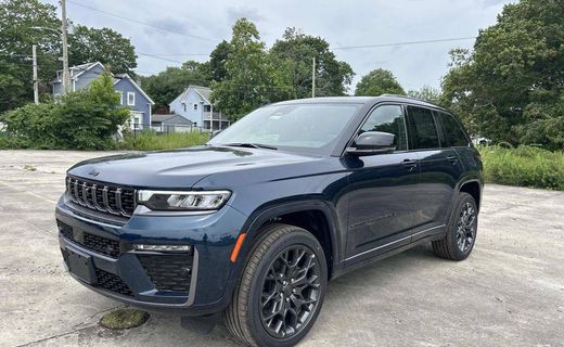 2026 Jeep Grand Cherokee Summit