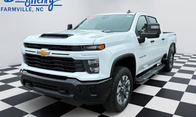 2026 Chevrolet Silverado HD Custom