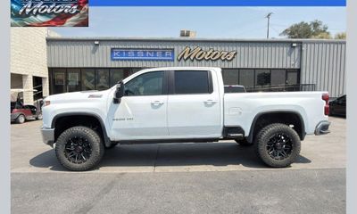 2022 Chevrolet Silverado HD LT