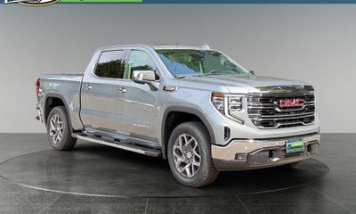 2026 GMC Sierra SLT